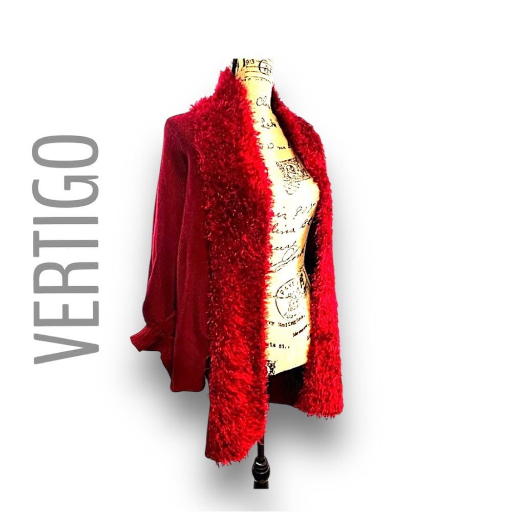 VERTIGO Fuzzy Cranberry cardigan Shrug WOMENS SZ M NEW WITHOUT TAGS